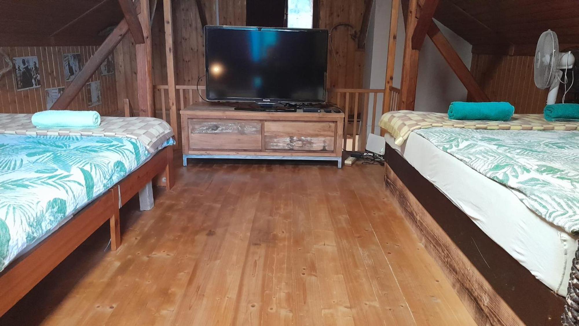 Fairytale Wooden house by Ljubljana - dog friendly Villa Grosuplje Eksteriør bilde